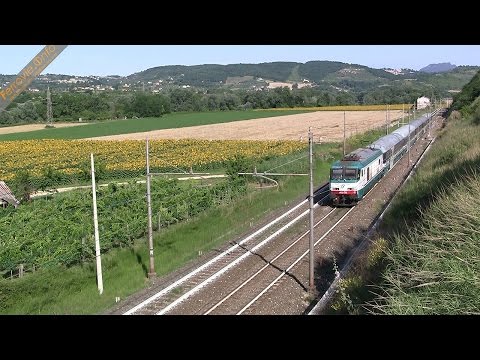 E.402A.042 con trasferimento carrozze cuccette - E.402A.042 moving couchette cars