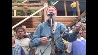 clearwater barnraising 06 -- Pete Seeger "If I Had A Hammer" with Bruderhof children's choir