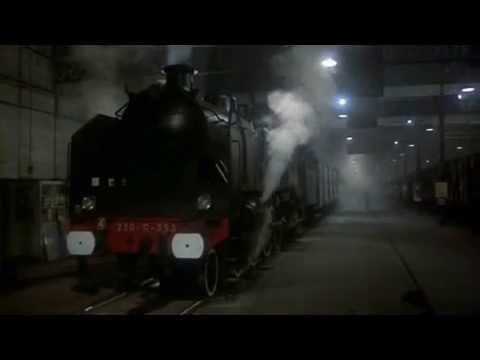 Murder on the Orient Express - Train departing