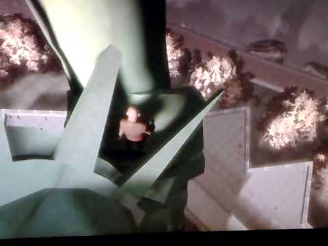 Ricciolin e' sulla testa da estátua da liberdade'