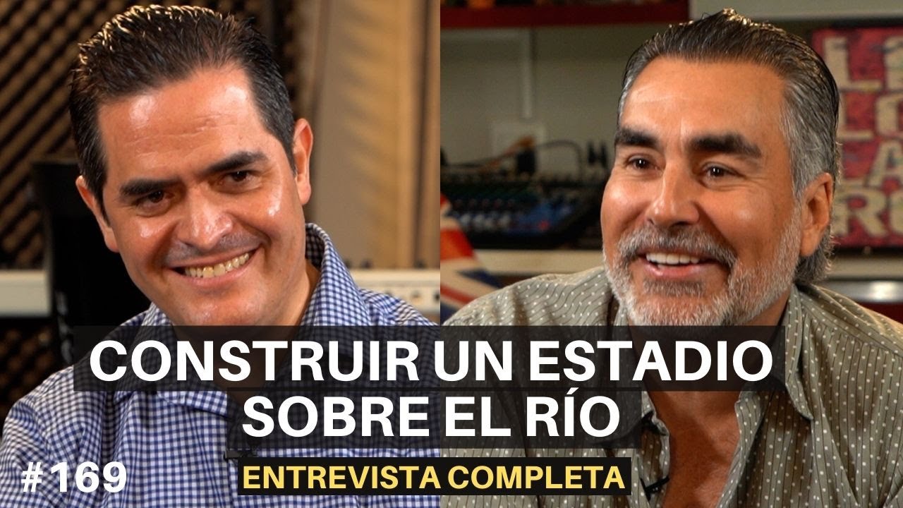 Aquellos que llaman "locos" son los que cambian el mundo - César Esparza Entrevista con Nayo Escobar