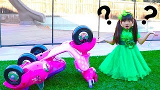 Emma Pretend Play w/ Broken Down Minnie Mouse Ride On Scooter Kids Toy