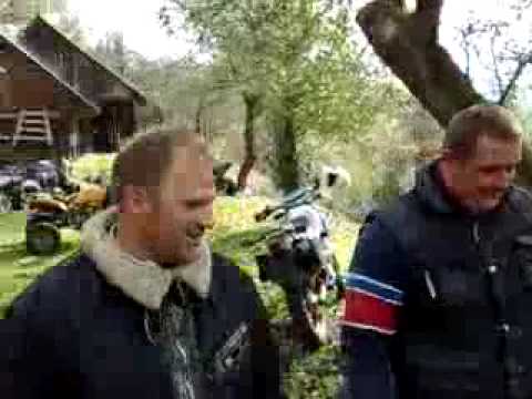 50.DEČKI  ŽUTNICE - Štehec stavlja lance