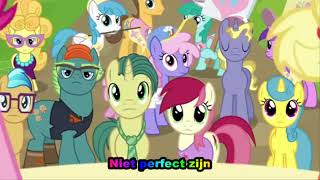 Kadr z teledysku Niet perfect zijn [Flawless] tekst piosenki My Little Pony: Friendship Is Magic (OST)