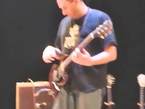 The Micronotz perform "40 Fingers"
