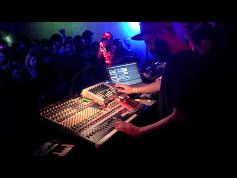 Raffaele Attanasio "Live Act" @ Motor (La Plateforme - Lyon) 21.02.14