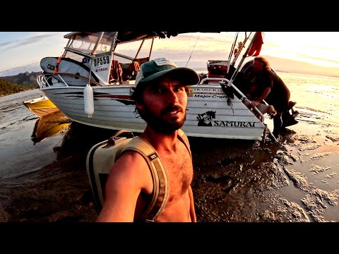 #06 STUCK IN THE MUD Traveling Australia By Boat