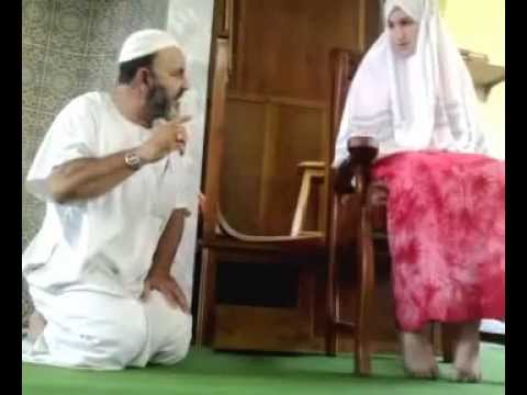 فرنسية تشهر إسلامها بمسجد قرية إيرعلي.فرعون.بجاية