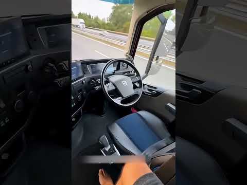 Uyandı ve Kamyon Gidiyordu! 😱