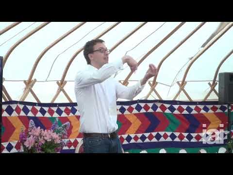 Wonders of the Big Bang: Reconstructing the first moments of the universe