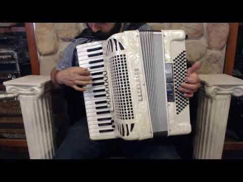4821 - White Pearl Excelsior 1296 Piano Accordion LMM 37 96 $2499