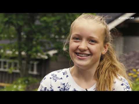 SOFIE blir overrasket i Love Actually stil - Drømmekampen