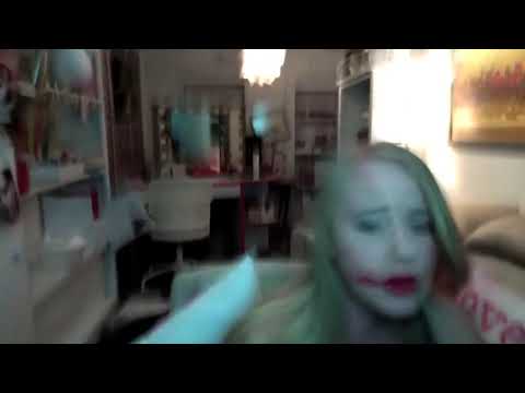 vzan torturuje sąsiadów