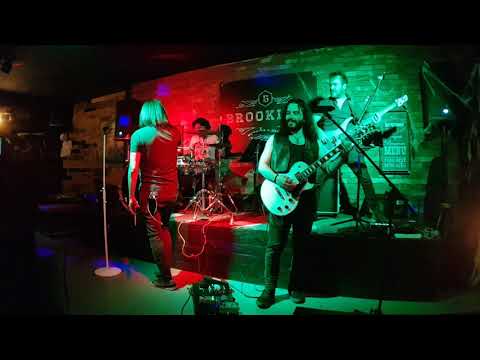 Infinity tributo a Journey - Don't Stop Believin' (Brooklyn Bar 02.11.2019)