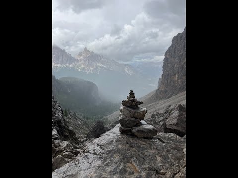 Croda da Lago,circuitul ce iti oferă priveliște 360 Grade către cele mai înalte vârfuri din Dolomiți