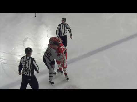 Kevin Auger fights David Massé and then gets out the penalty box to fight him again!!! - 02-12-22
