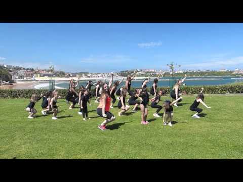 Vídeo de Cristina ballet bailando Mal de Amores para Maxibon