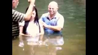 preview picture of video 'Batismo em Guatemala (Igreja em Ibiraçu) - 25/11/2012'