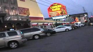 preview picture of video 'Walking to the Comedy Barn in Pigeon Forge, TN'