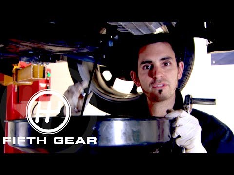 Fifth Gear: D.I.Y Self Service (The Importance Of Oil)