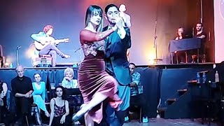 Marion (Villareal &Crom en Vivo) Elise Barbot y Roque Bravo. Alsina Tango Club 27oct24 (3/3)