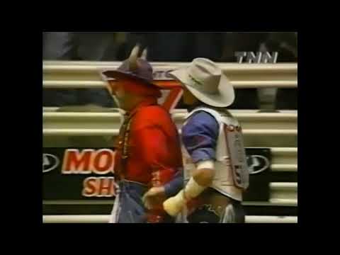Tuff-E-Nuff bucks Chris Sorace - 00 PBR Ft. Worth