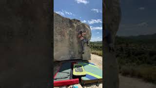 Photo of problem Problem 8 (El Dau Cara Nord-Oest) in Maldà boulder Area