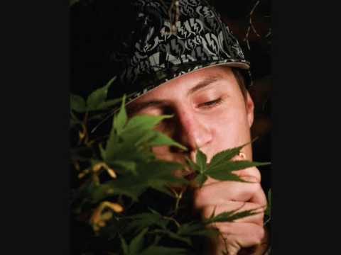 Onkl P ¨Gi Dem en Sjanse¨ feat Borrachoo (Prod by DJ Large)