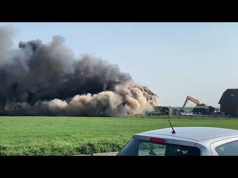 Boerderij in brand in Streefkerk