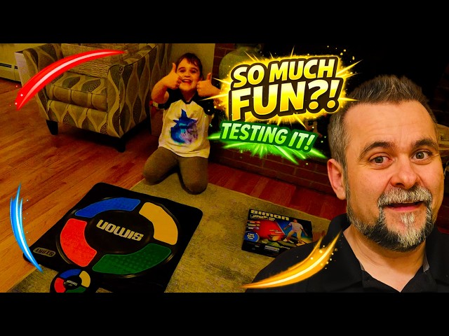 Vídeo relacionado con Just Play Alfombrilla de Juego Simon Salta de Hasbro con Luces y Sonidos, Juego de Memoria electrónico para niños, Juguetes para niños a Partir de 8 años