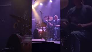 Die Experimentalmusiker Michael Fischer, Philipp Quehenberger und Didi Kern haben sich unter dem ...