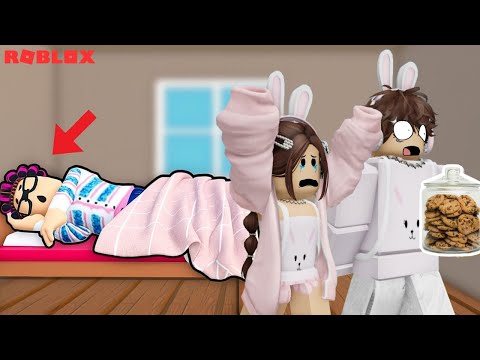 CAN WE STEAL GRANDMOTHER'S COOKIES WITHOUT GETTING CAUGHT?😱 | STEAL COOKIES ROBLOX