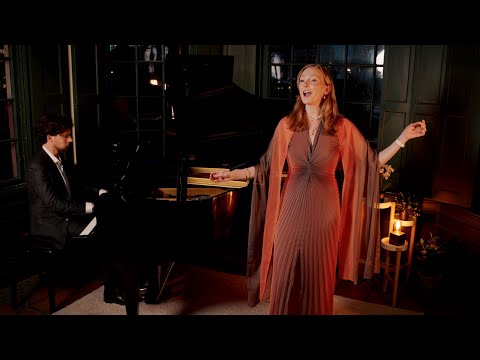 G. Puccini: “Quando me’n vo’” - La Bohème - Musetta