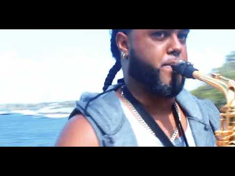 Los Poderosos Típico - Solo en ti (Vídeo oficial)