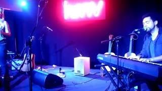 The Shires Performing &quot;Desperate&quot; Live @ HMV363 Oxford Street
