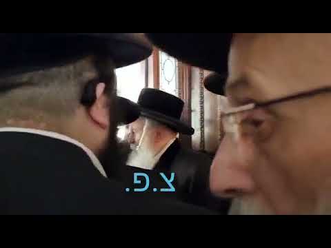 Sadigura Rebbe Accompanies Bobover Rebbe After His visit