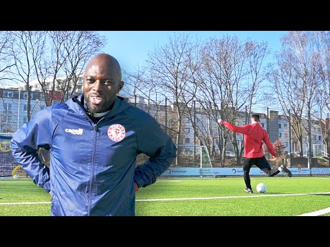 Passkontrolle, Zweikampf und Torschuss - Level up Your Game now! Einfach Fussball.