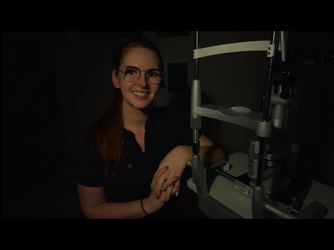 ASMR slit lamp exam by an optometrist 