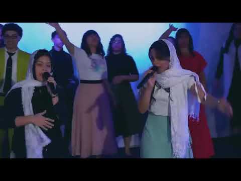 Me viene a Buscar  (Horeb collective ft. Alondra Ianed ft. Dinero Enid. )