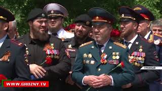 В центре Грозного открыт памятник Герою Советского Союза Ханпаше Нурадилову 