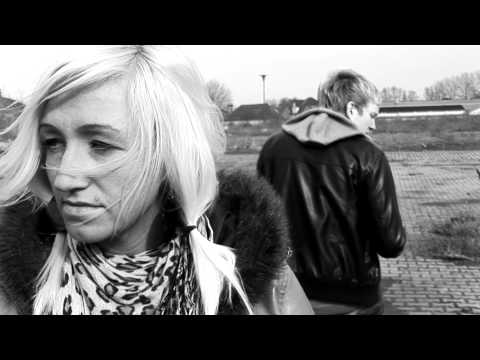 MaEs - Aus & vorbei (feat. Yilmaz) Official Video