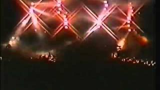 Ornatos Violeta - "Pára de Olhar para Mim"