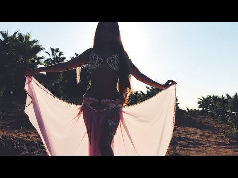 Belly Dancer Isabella - Oriental Belly Dance HD