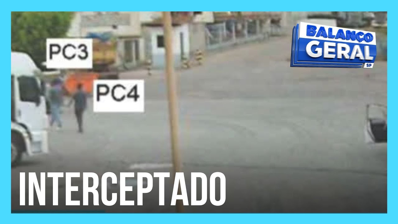 Caminhão com 16 toneladas de maconha é apreendido e entregue pela polícia a traficantes no Rio