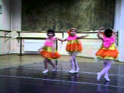 Bianca la cursuri de balet - Studio Reverance