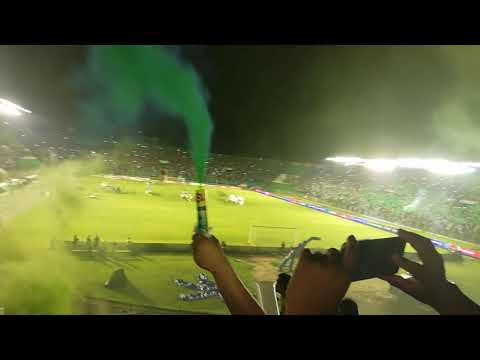 "El gran recibimiento de Oriente petrolero, inolvidable" Barra: Los de Siempre &bull; Club: Oriente Petrolero