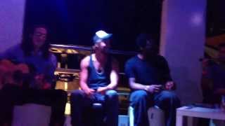 MACACO emitiendo family@friends LA    REPUBLICA DE LA  TRAMUNTANA