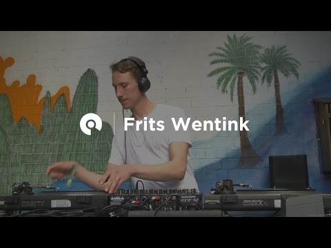 Frits Wentink @ Wax Hounds x Berlin Independent Record Market (BE-AT.TV)