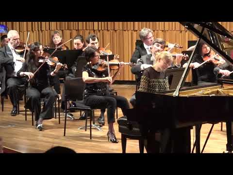 Veronika JAKLOVÁ - F. Chopin: Piano concerto no. 2 in F minor