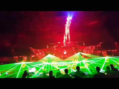 Syndicate 2016 Scarphase Policemann